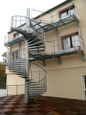escalier metallique erp vendée